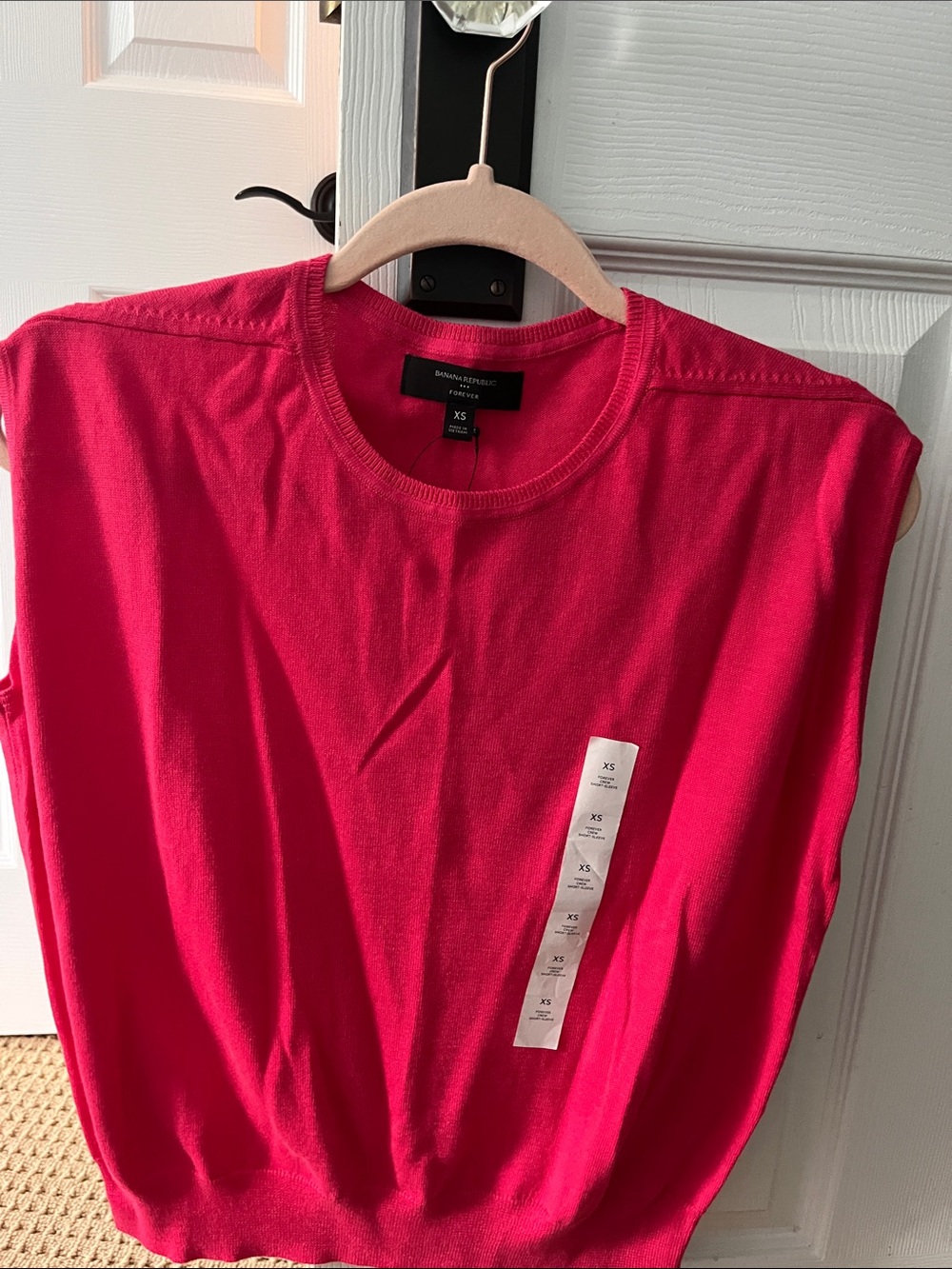 Banana Republic Bright Fuchsia Sleeveless Knit Tank